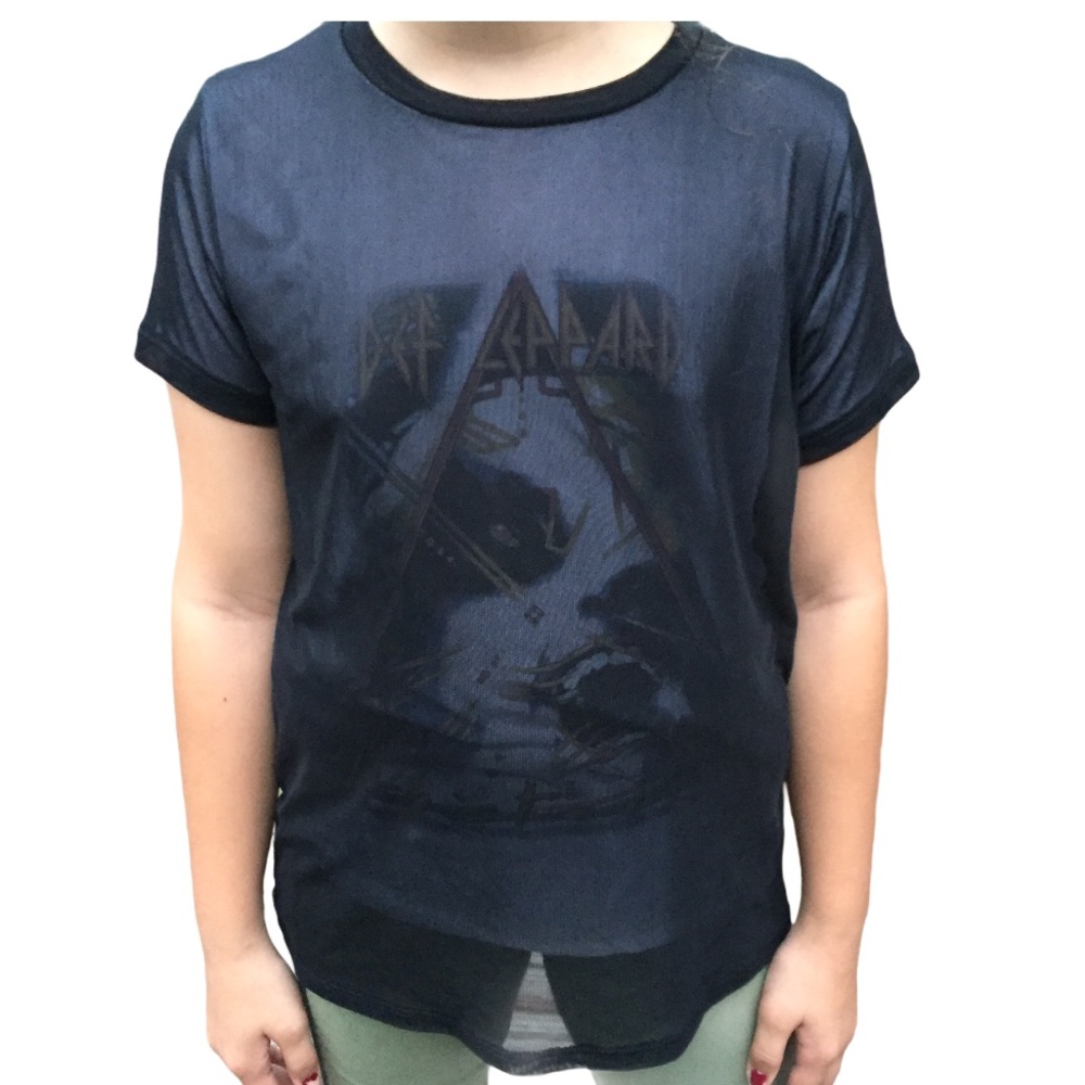EUC Women’s Def Leppard Mesh Top Rue 21 XS